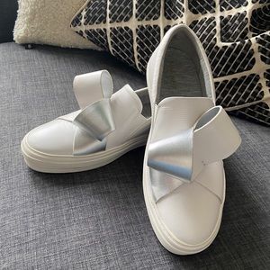 🚨SOLD🚨 Nine West Odienella Leather Slip-on Bow Sneakers